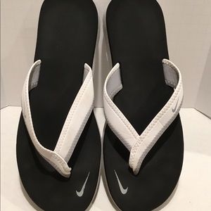 nike celso flip flops womens canada